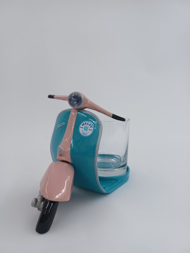 Ref: Vespa Malfy Pernod Ricard 0649 - Disponibilidad: Rojo