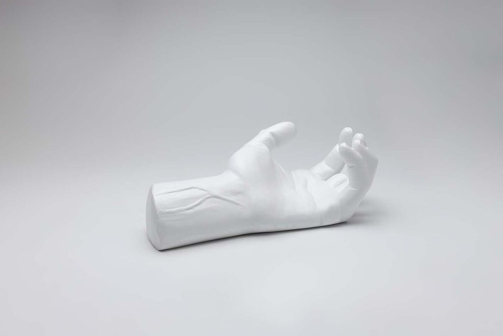 MANO IZQUIERDA SOPORTE Colección 0009