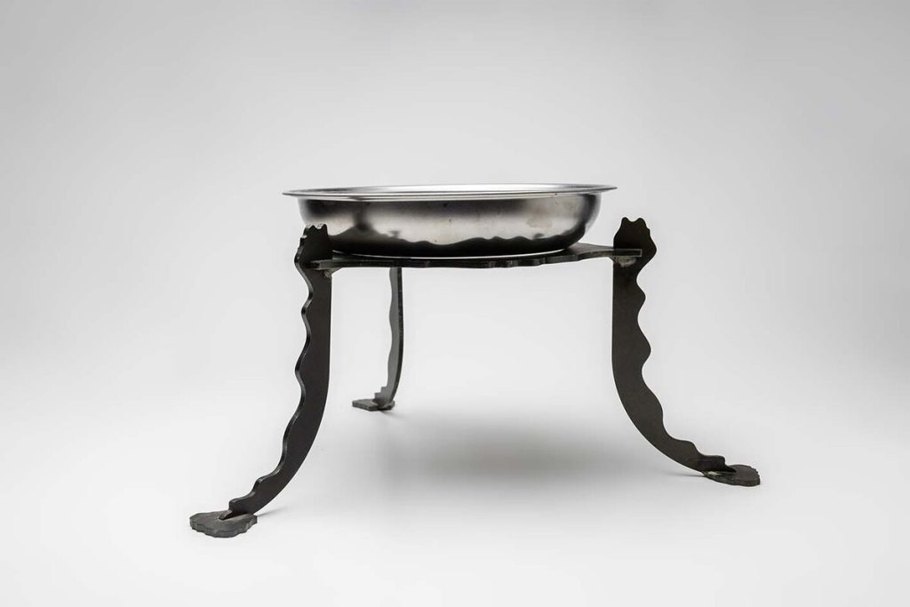 NÉCORA CON SOPORTE 3 PATAS Colección 0286