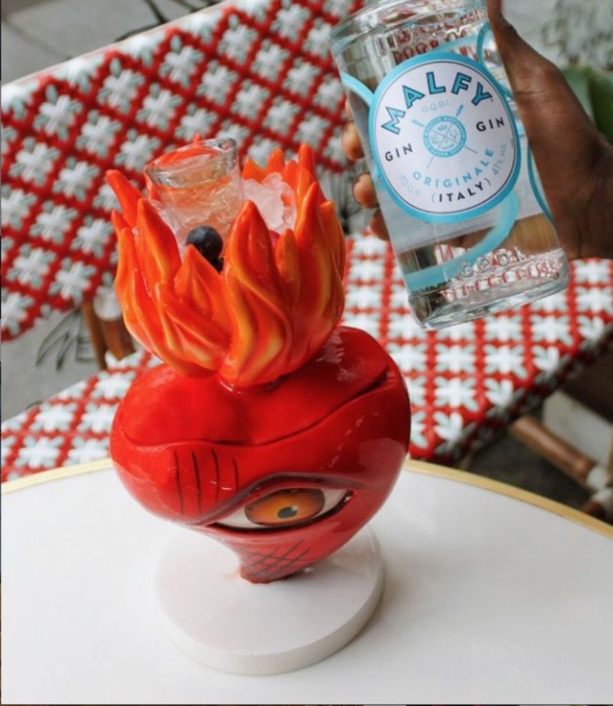 Ref: Corazón Fuego Patio de Leones, Madrid 0699 - Disponibilidad: Rojo